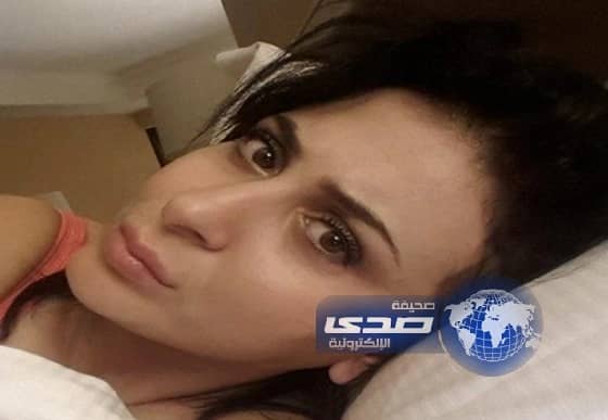 فرح يوسف تحاول اقناع جمهورها بأن الجمال طبيعي بصورة من فوق سرير النوم!