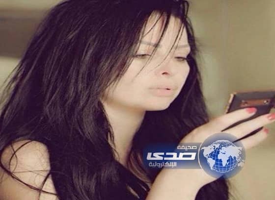 معجبون لـ "ديانا كرزون ": حواجبكك فين ؟!