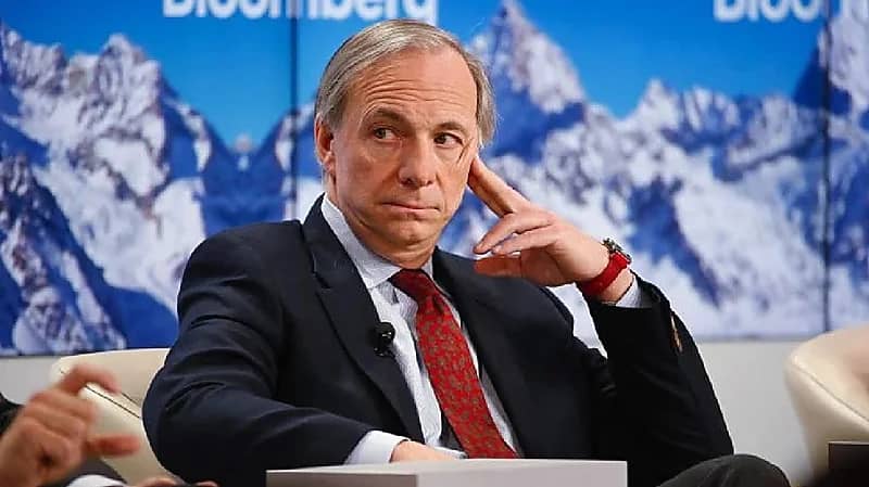 بعد 12 عاماً .. راي داليو يتخلى عن رئاسة أكبر صندوق استثماري في العالم