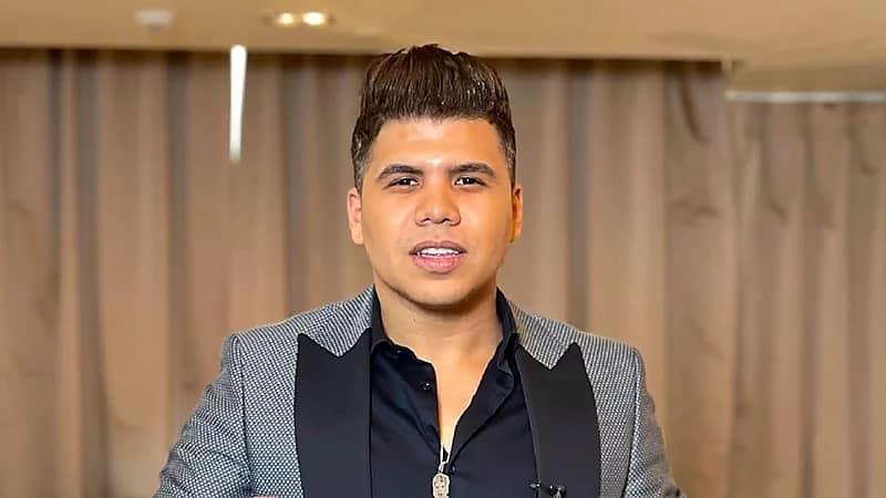 مغني مصري: ساعات بكذب على أمي لما بقولها إني مطلعها عمرة