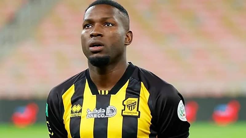 الاتحاد يمدد عقد هوساوي