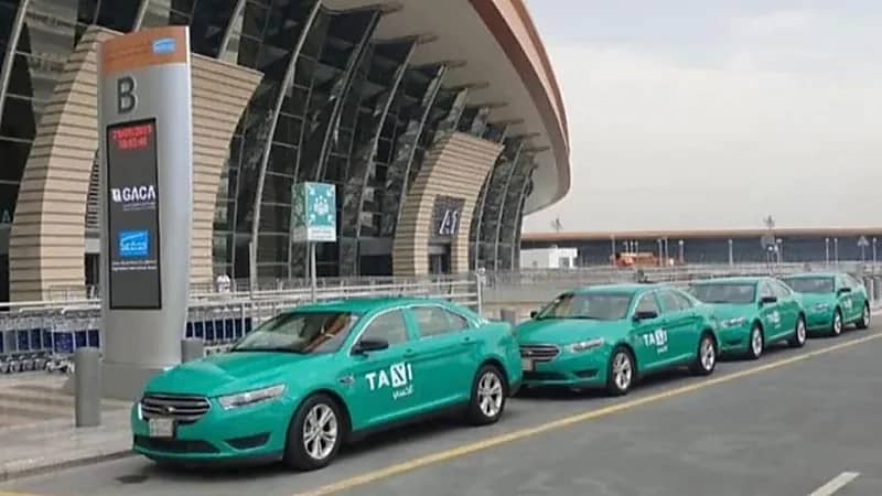 تطبيق غرامة 500 ريال لعدم ارتداء سائق الأجرة الزي الموحد بدءًا من 12 يوليو