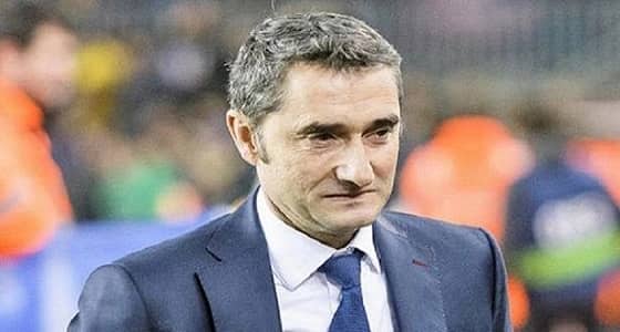 مدرب برشلونة يأمل في ضم كوتينيو ومينا