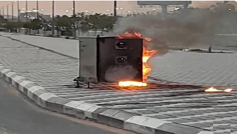 شرطة حائل تقبض على شخصين لإتلافهما جهاز رصد آلي .. فيديو