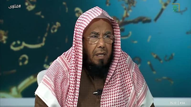 بالفيديو.. "المطلق" يجيب سائل يريد توزيع ماله قبل وفاته