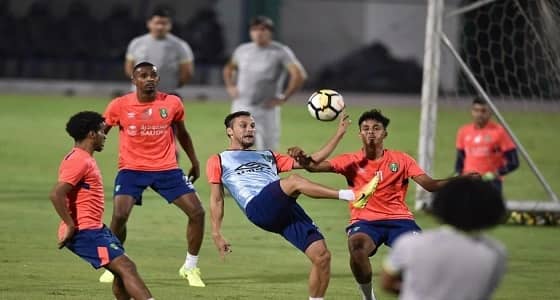 بالصور.. الأهلي يواصل استعداداته لمواجهة نصف نهائي كأس الملك