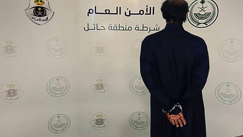 القبض على شخص لتهيئته موقعًا لتشليح وتفكيك المركبات المسروقة في حائل