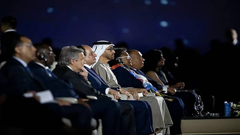 تعليق الشيخ محمد بن زايد على نداء الرئيس المصري لوقف الحرب في أوكرانيا