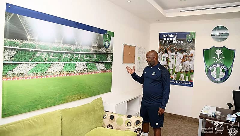 موسيماني: قبلت التحدي وسأعيد الأهلي لموضعه الطبيعي