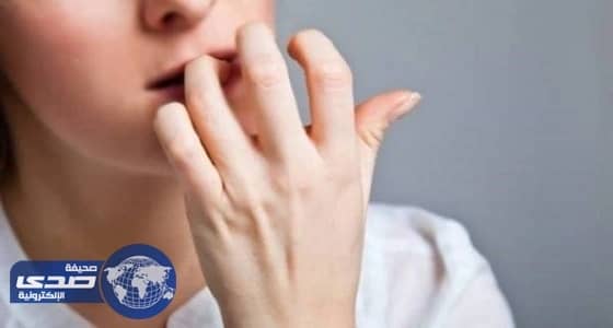 قضم الأظافر عادة سيئة تضر بالصحة