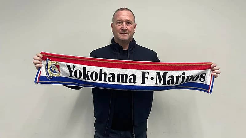 يوكوهاما يستغني عن مدربه قبل قمة النصر الآسيوية