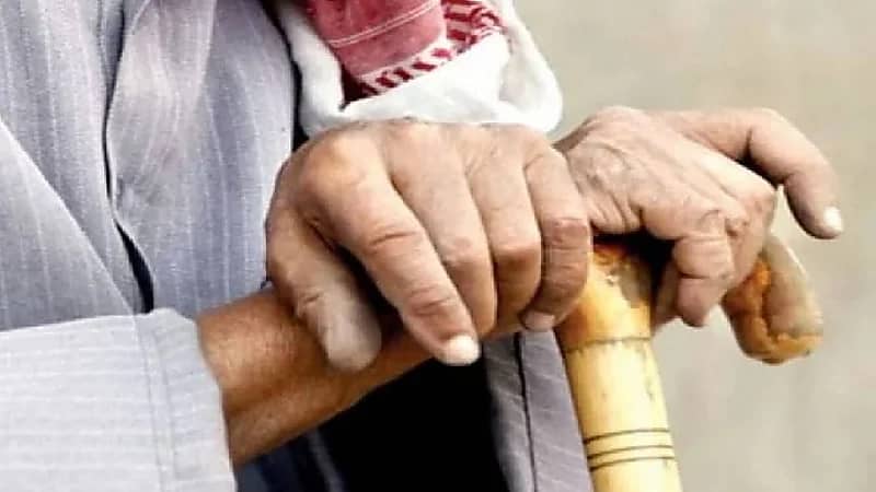 الموارد البشرية تعتزم إنشاء 5 وحدات نموذجية لكبار السن