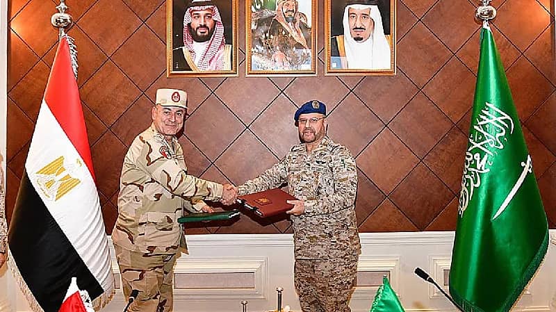 المملكة ومصر تبحثان علاقات التعاون الدفاعي والعسكري