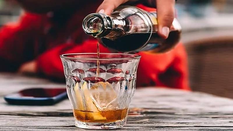 مجلس الصحة الخليجي يحذر من التأثيرات الصحية السلبية لمشروبات الحمية.. فيديو