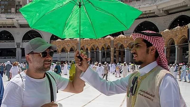 الصحة: تجنّبوا التعرض للشمس من العاشرة صباحًا حتى الرابعة عصرًا