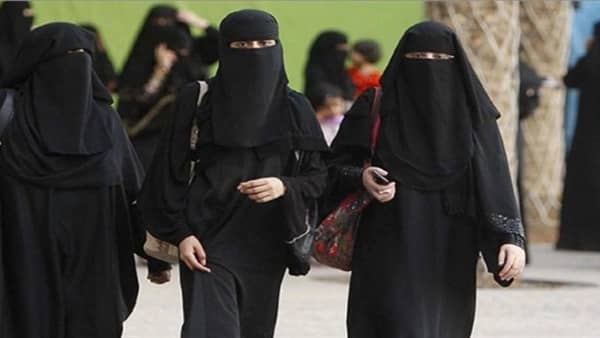 حظر بيع أو تصنيع النقاب بالمغرب لأسباب أمنية