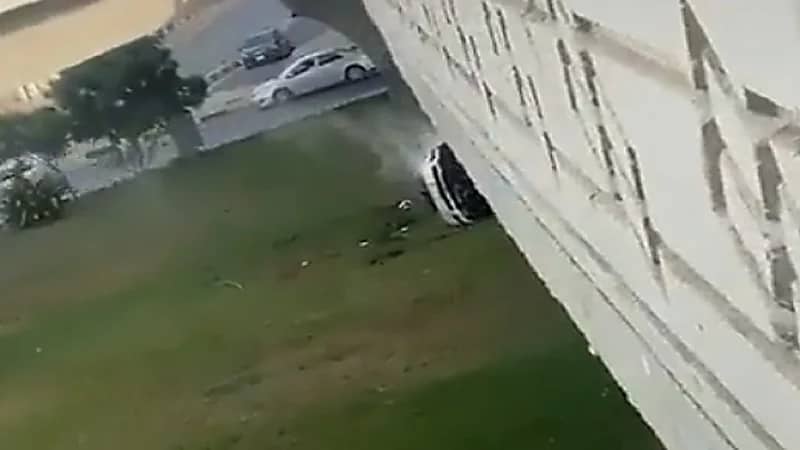 المرور يوضح تفاصيل إنقلاب مركبة من جسر التوحيد