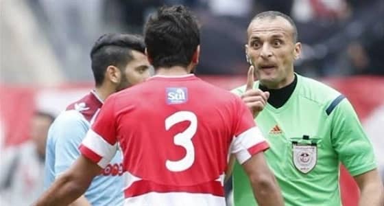 الاتحاد التونسي يوقف حكم مباراة الترجي والنجم لنهاية الموسم