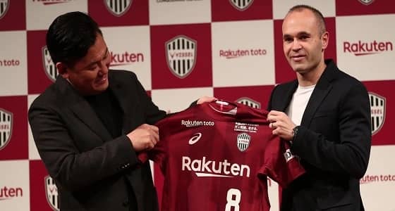 إنييستا يبدأ مسيرته الجديدة مع فيسيل كوبي الياباني رسميا