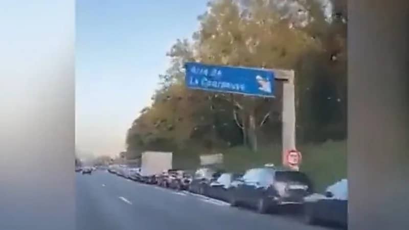 شاهد.. طوابير طويلة أمام محطات الوقود في فرنسا