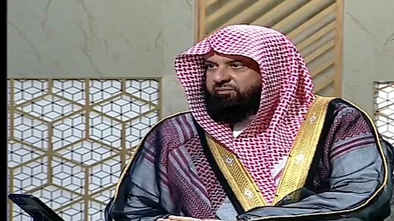 بالفيديو.. " السند" يوضح حكم من توقف عن إخراج زكاته ثلاث سنوات بسبب تجميد حسابه