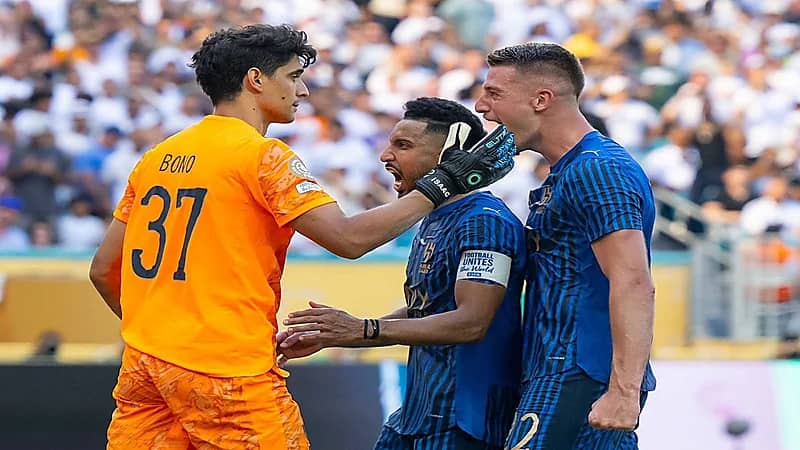 الصحافة العالمية تُشيد بياسين بونو: حارس الهلال الذي أوقف ريال مدريد.. صور