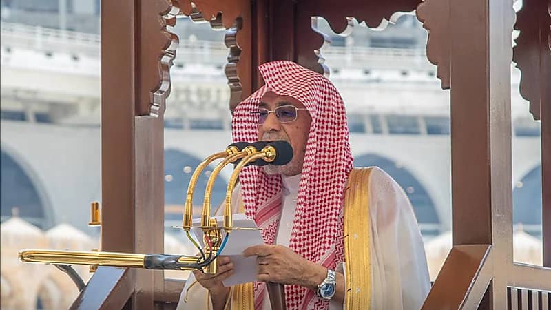 خطيب المسجد الحرام: المثلية والتحرر الجنسي سبب في معاناة البشرية والكوارث