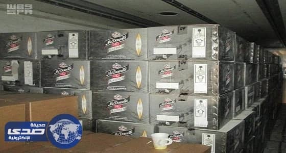 بالصور ..إحباط تهريب أكثر من 18 ألف زجاجة خمور بجمرك الملك فهد