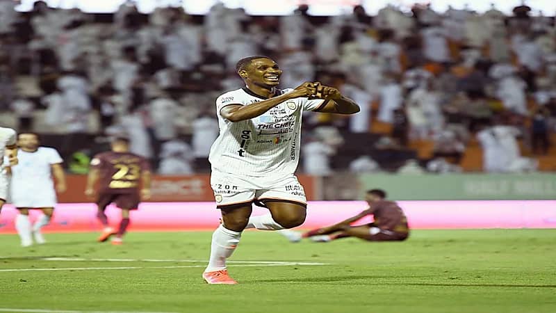 بالفيديو.. الشباب يعود للانتصارات من بوابة العين