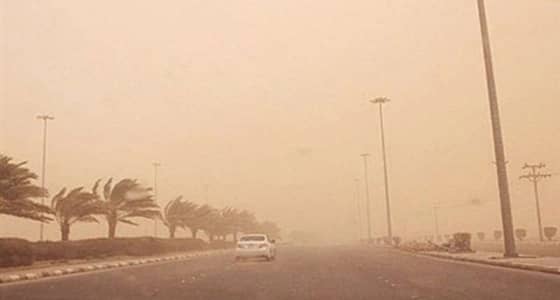 الأرصاد تحذر من رياح نشطة تحد الرؤية على أجزاء من المملكة