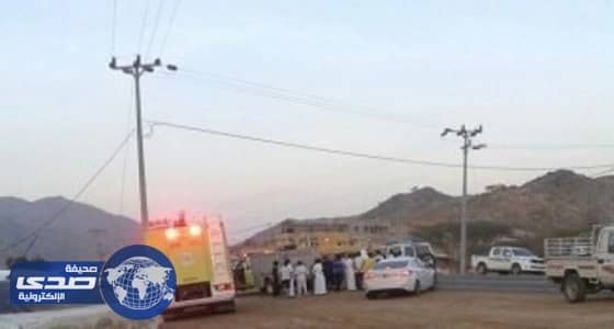 إصابة 14 شخصاً في حادثين منفصلين بعسير