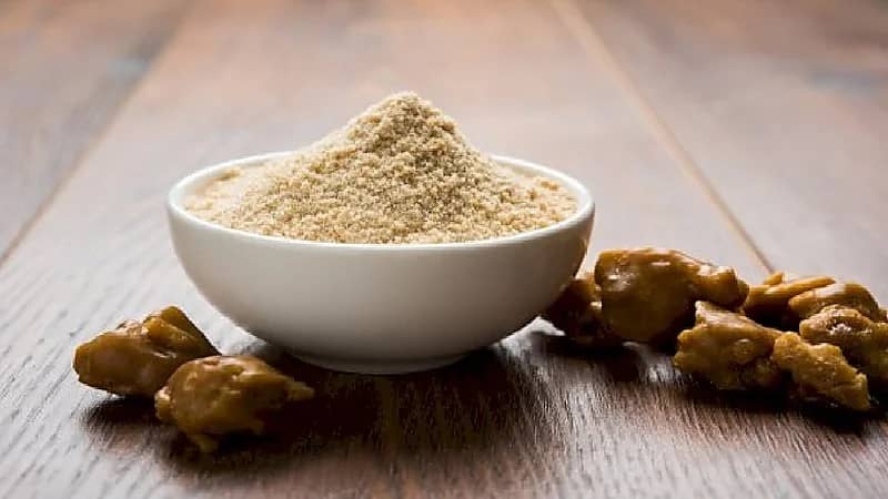 5 معلومات قد لا تعرفها عن الحلتيت المتسببة في تسمم شقيقة دانة القحطاني