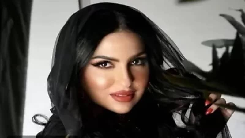 زينب العسكري تحتفل بعيد ميلاد ابنتها