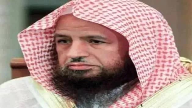 الخضير يوضح حكم وضع المصحف على الأرض بقصد سجود التلاوة