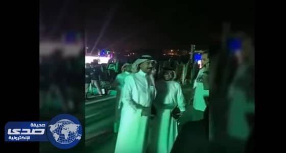 بالفيديو.. فتاة تبي تمشط شنب عبادي الجوهر: شكله كثير حلو