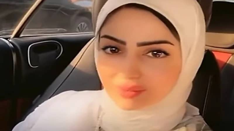 شاهد.. طليقة شهاب جوهر تستعرض الهدايا التي تلقتها من أطفالها في عيد ميلادها 