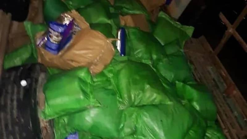 اليمن.. ضبط كميات كبيرة من مخدر "الحشيش" في طريقها للحوثيين