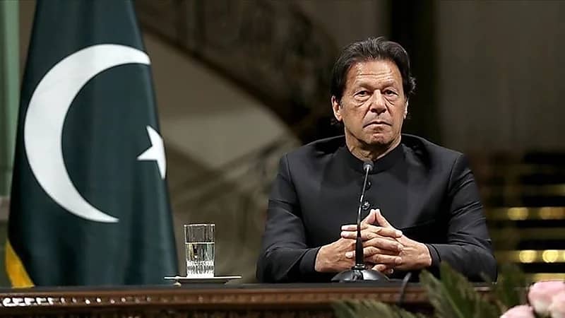 بالفيديو.. الظهور الأخير لعمران خان داخل المستشفى