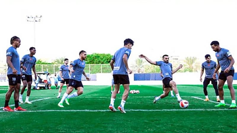 الهلال ينهي تحضيراته استعدادًا لمواجهة الأهلي