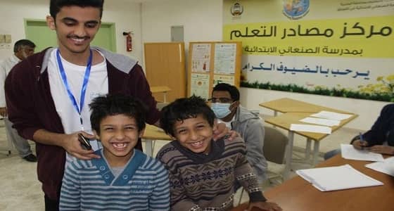 حالة نادرة لتوأم متطابق تقابل قوافل طب أسنان القصيم