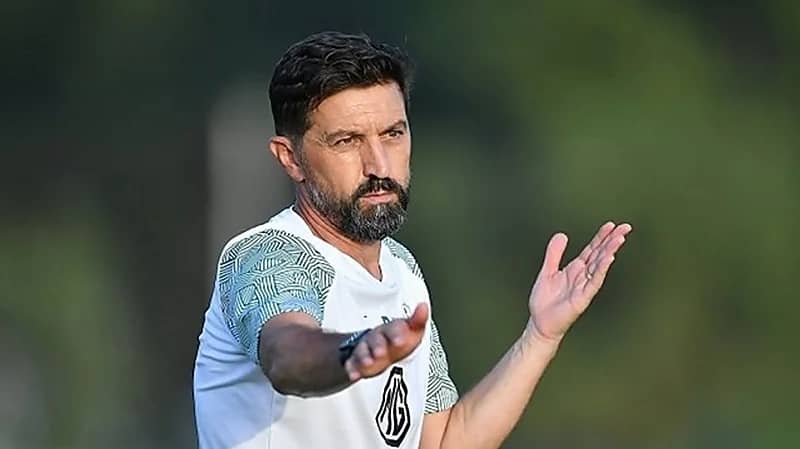 الأهلي يقرر الاستغناء عن هاسي