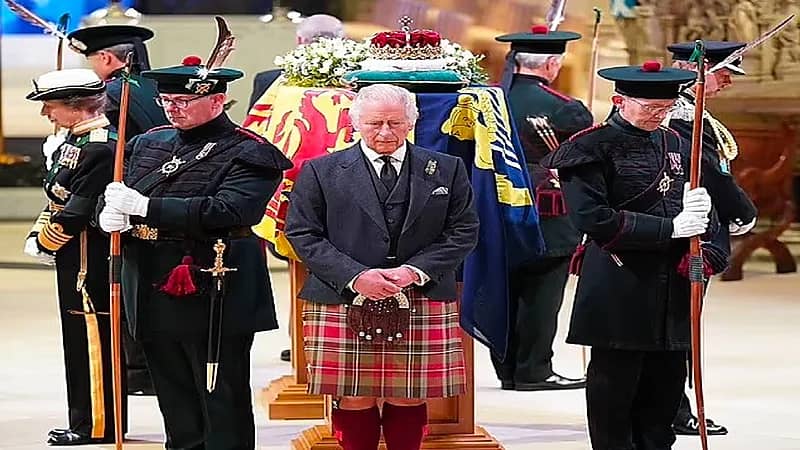 استكمال مراسم جنازة الملكة إليزابيث اليوم