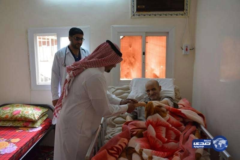 تفقد مدير القطاع الصحي برجال ألمع  أعمال "الطب المنزلي"