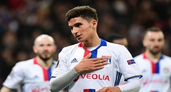 برشلونة يضع لاعب ليون الفرنسي تحت المراقبة