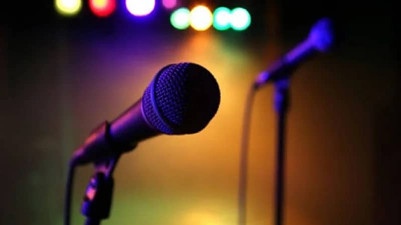 القبض على مطرب شهير في مصر متلبسًا بقضية جنسية وحيازة مخدرات