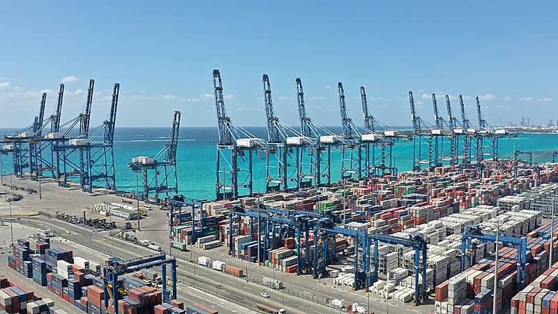 تحديد موعد تطبيق اللائحة العامة للتراخيص والتصاريح بموانئ المملكة