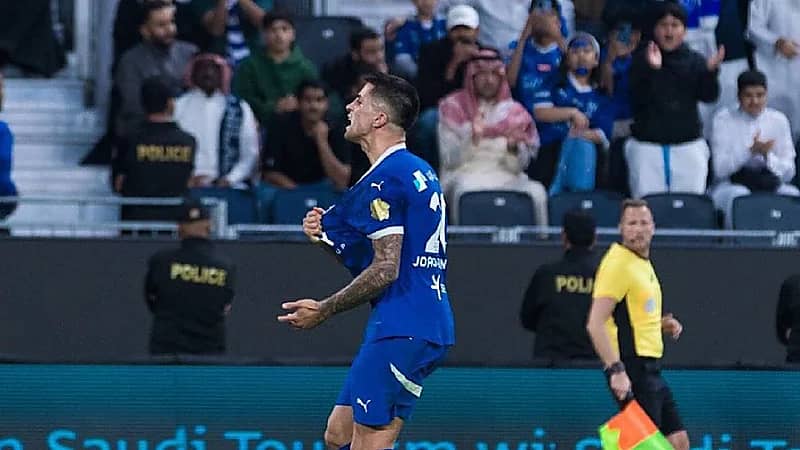 كانسيلو يعود للتدريبات تمهيدًا لمشاركته مع الهلال في كأس العالم