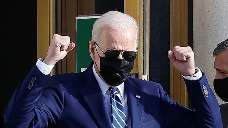 "أكبر رؤساء أمريكا".. بايدن يحتفل بعيد ميلاده الـ 79