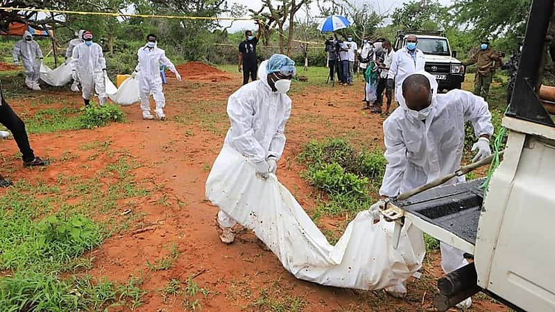 وفاة جماعة دينية تثير شبهة تجارة أعضاء البشر.. فيديو