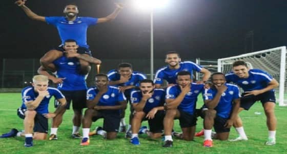 الهلال يجري تدريباته الأولية بمعسكر أبوظبي